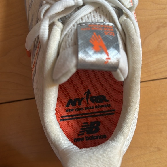 TCS NYC Marathon special edition New Balance 1080 - Picture 5 of 8